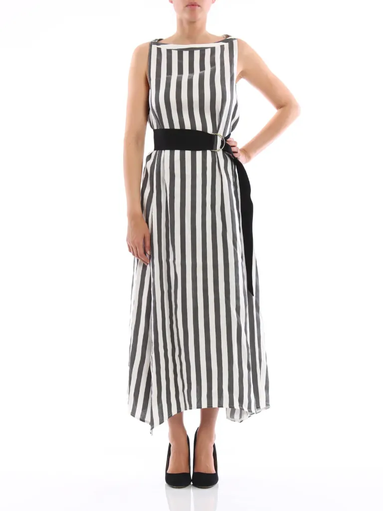[114] Lines dress